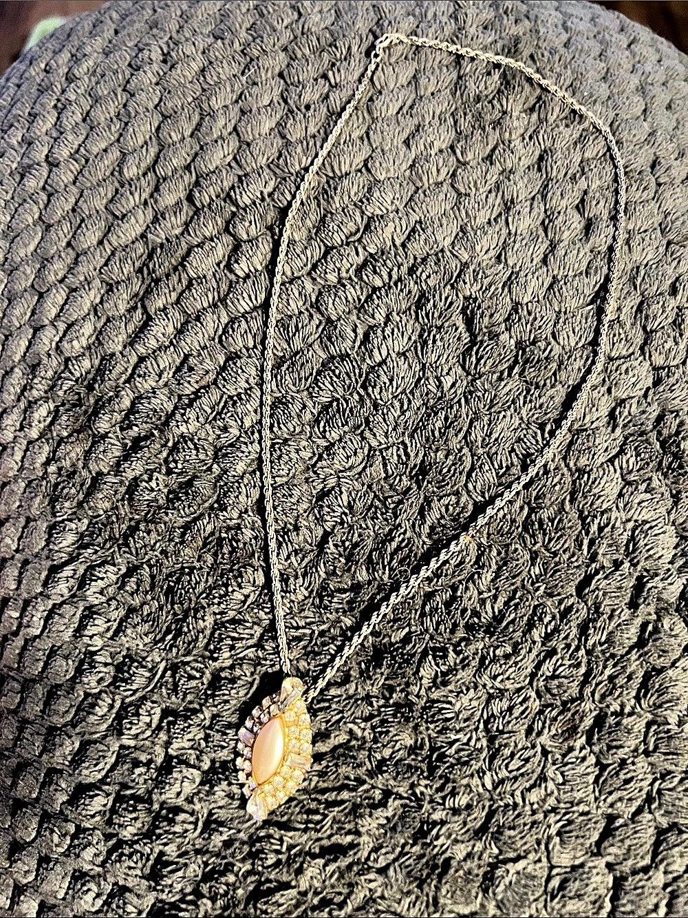 Vintage Gold-Tone Faux Pearl Pendant Necklace